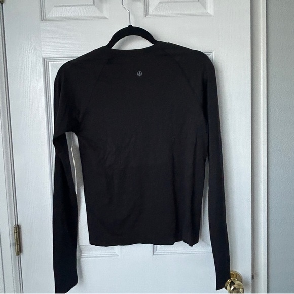 NWT Lululemon Breckenridge Exclusive Swiftly Race Length - Picture 3 of 3